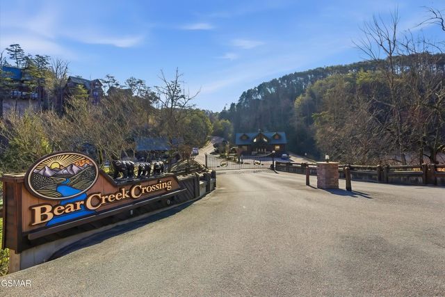 2012 Cougar Crossing Way, Sevierville, TN 37862