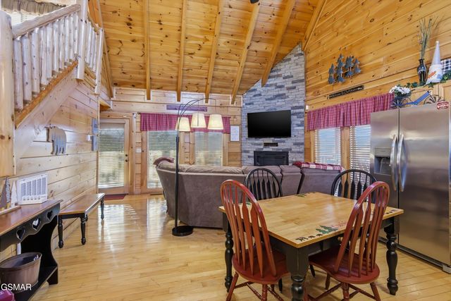 2012 Cougar Crossing Way, Sevierville, TN 37862