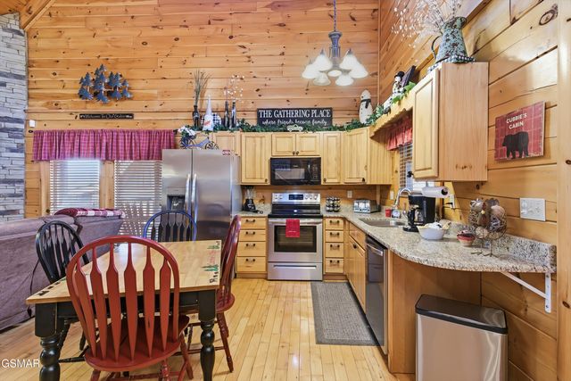 2012 Cougar Crossing Way, Sevierville, TN 37862