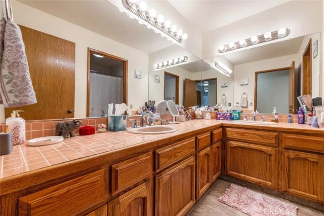 2604 Veneman Avenue, Modesto, CA 95356