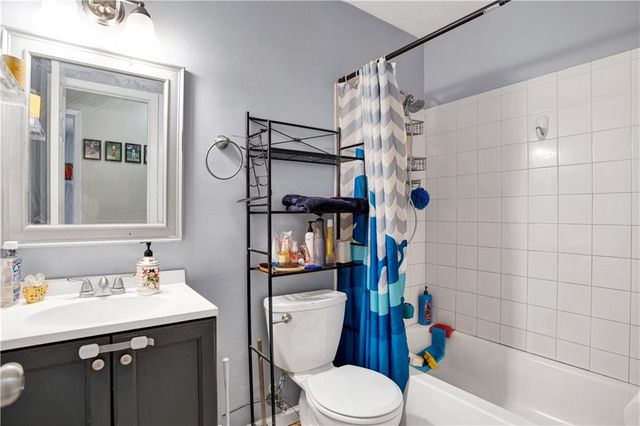 11037 Moreland W Drive, Grand Bay, AL 36541