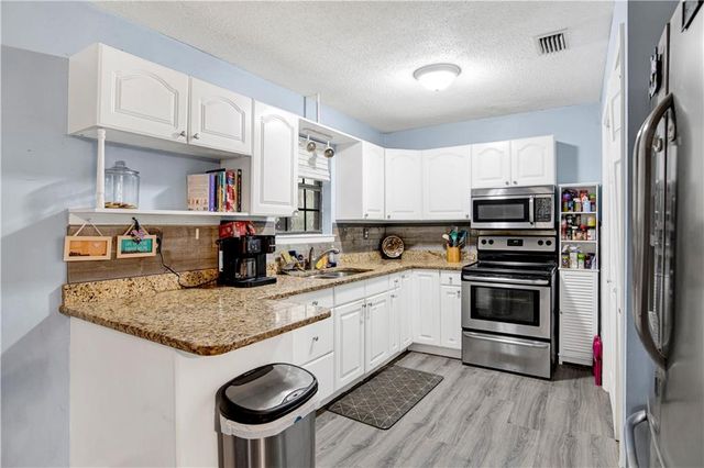 11037 Moreland W Drive, Grand Bay, AL 36541