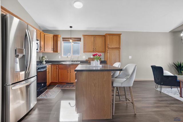 740 RADIAL LN, Box Elder, SD 57719