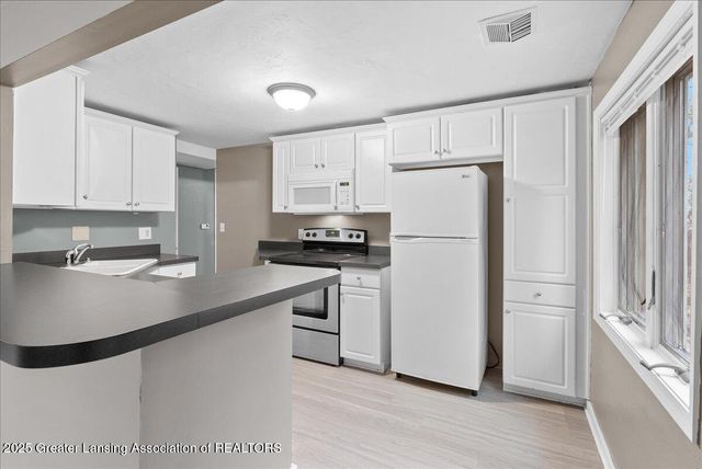 2341 N Harrison Road, East Lansing, MI 48823