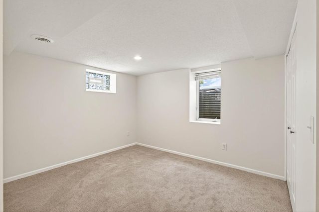 22 Mcclelland Street N, Maplewood, MN 55119