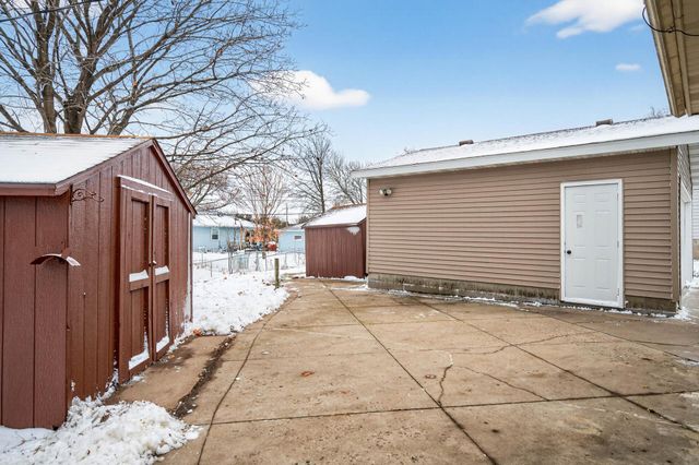 22 Mcclelland Street N, Maplewood, MN 55119