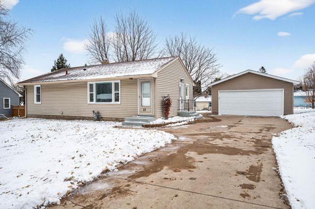 22 Mcclelland Street N, Maplewood, MN 55119