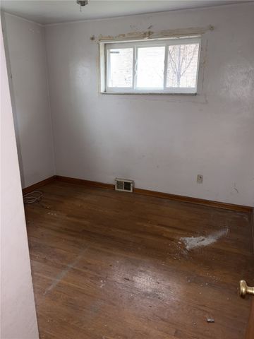 3324 Radcliffe St, Esplen, PA 15204