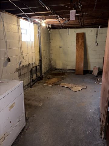 3324 Radcliffe St, Esplen, PA 15204