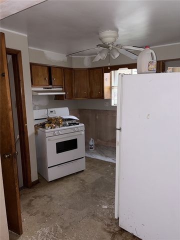 3324 Radcliffe St, Esplen, PA 15204