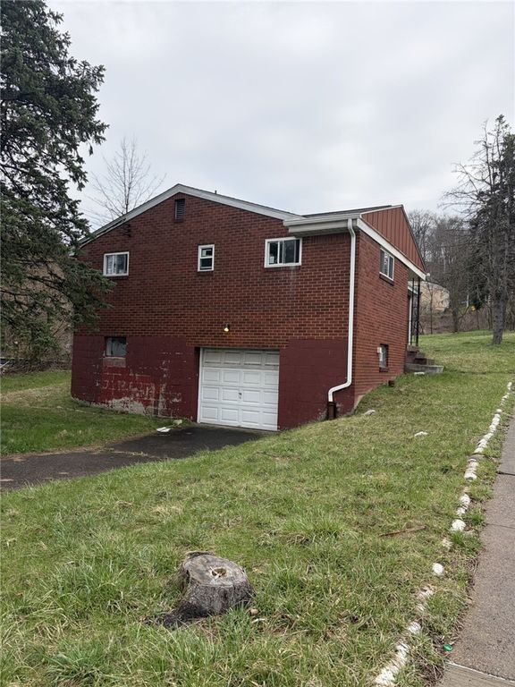 3324 Radcliffe St, Esplen, PA 15204