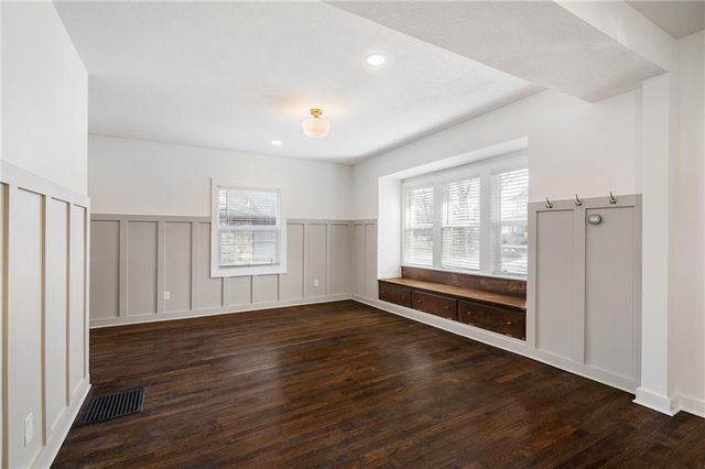 5712 Harrison Street, Kansas City, MO 64110