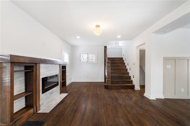 5712 Harrison Street, Kansas City, MO 64110