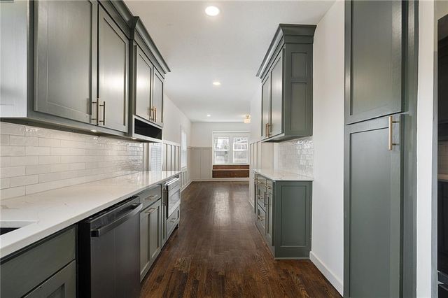 5712 Harrison Street, Kansas City, MO 64110