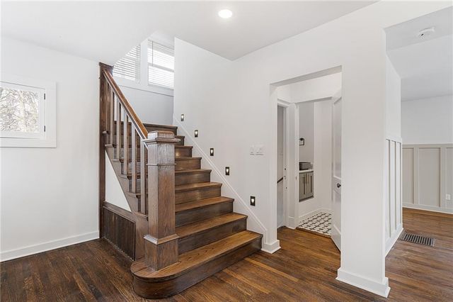 5712 Harrison Street, Kansas City, MO 64110