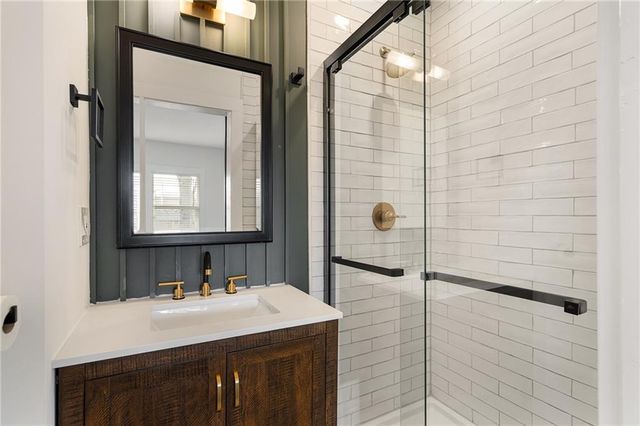 5712 Harrison Street, Kansas City, MO 64110