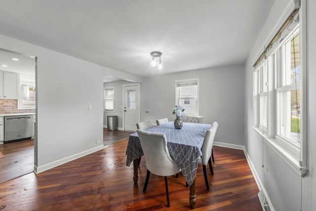 597 N West Avenue, Elmhurst, IL 60126