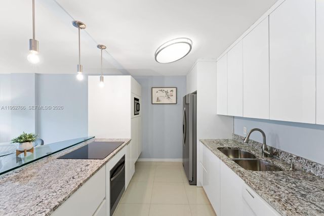 155 Ocean Lane Dr 407, Key Biscayne, FL 33149