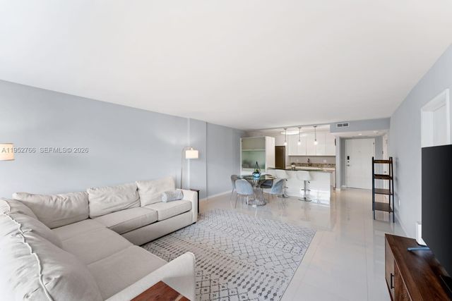 155 Ocean Lane Dr 407, Key Biscayne, FL 33149