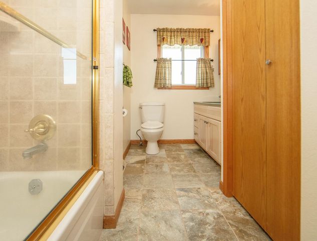 55 Bayou Drive, Nashua, IA 50658