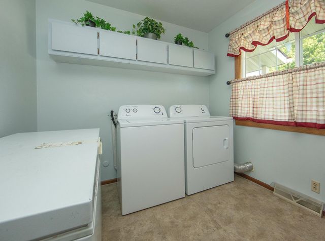 55 Bayou Drive, Nashua, IA 50658