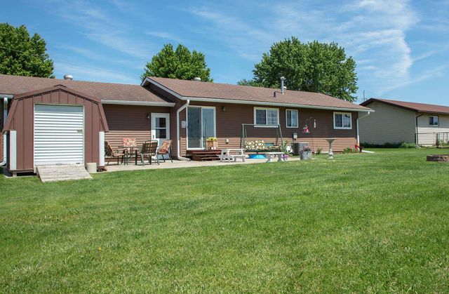 55 Bayou Drive, Nashua, IA 50658
