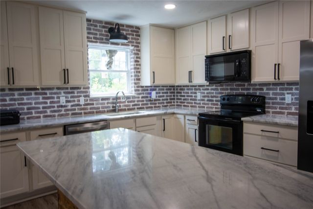 492 CR 1107, Maud, TX 75567