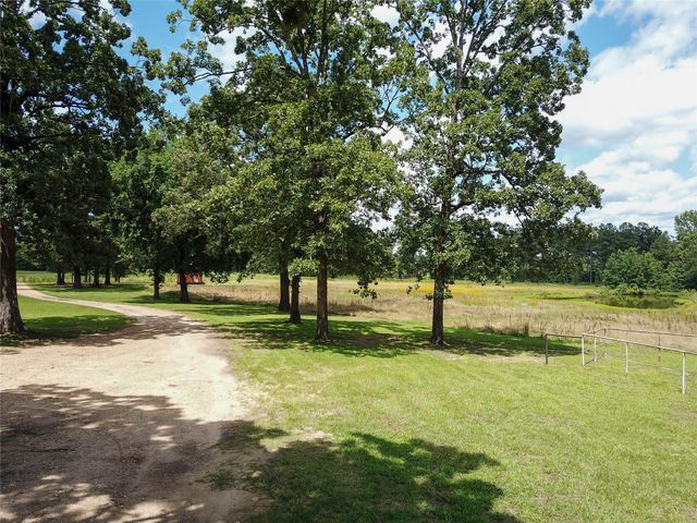 492 CR 1107, Maud, TX 75567