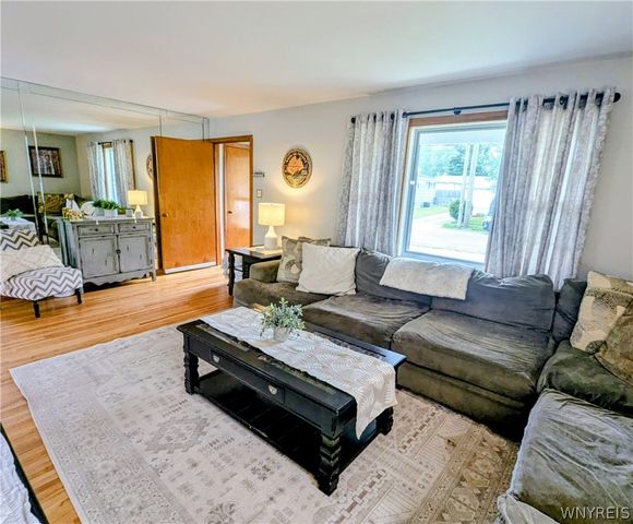 284 Utica Street, Tonawanda, NY 14150