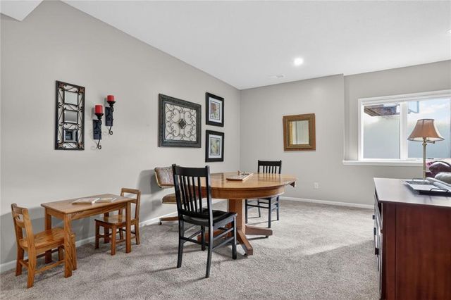 8531 Barstow Street, Lenexa, KS 66219