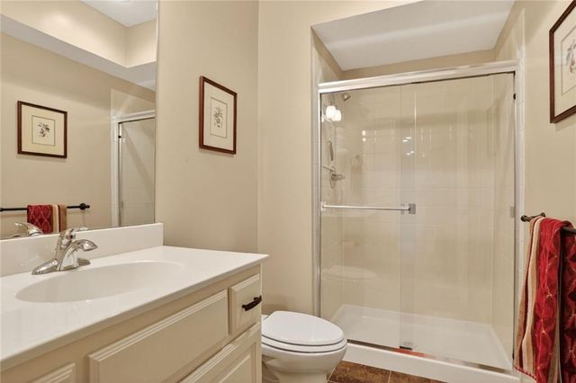 8531 Barstow Street, Lenexa, KS 66219