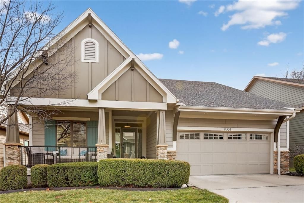 8531 Barstow Street, Lenexa, KS 66219