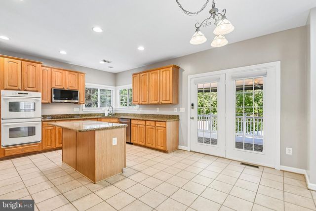 1248 COLONIAL PARK DR, Severn, MD 21144