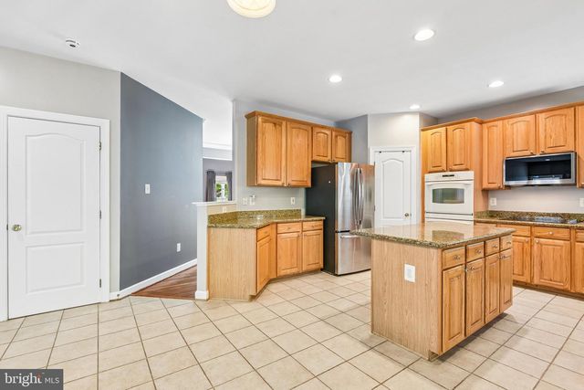 1248 COLONIAL PARK DR, Severn, MD 21144
