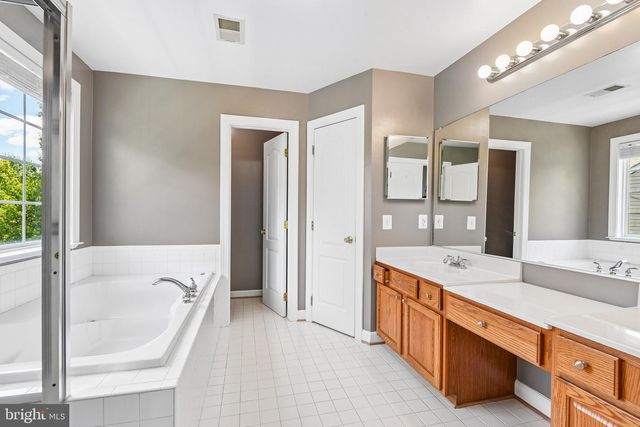 1248 COLONIAL PARK DR, Severn, MD 21144