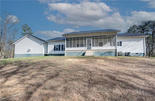 960 McEntyre SE Loop, Calhoun, GA 30701