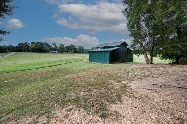 960 McEntyre SE Loop, Calhoun, GA 30701