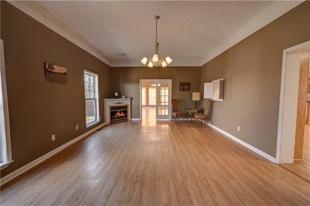 960 McEntyre SE Loop, Calhoun, GA 30701