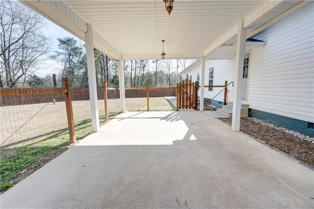 960 McEntyre SE Loop, Calhoun, GA 30701