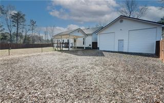 960 McEntyre SE Loop, Calhoun, GA 30701