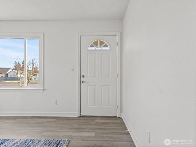 6802 S Oakes Street, Tacoma, WA 98409