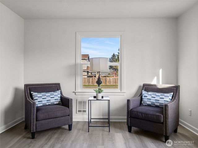 6802 S Oakes Street, Tacoma, WA 98409