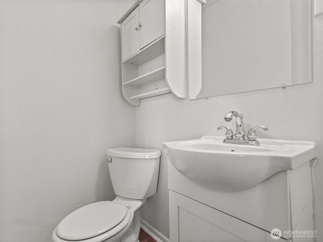 6802 S Oakes Street, Tacoma, WA 98409