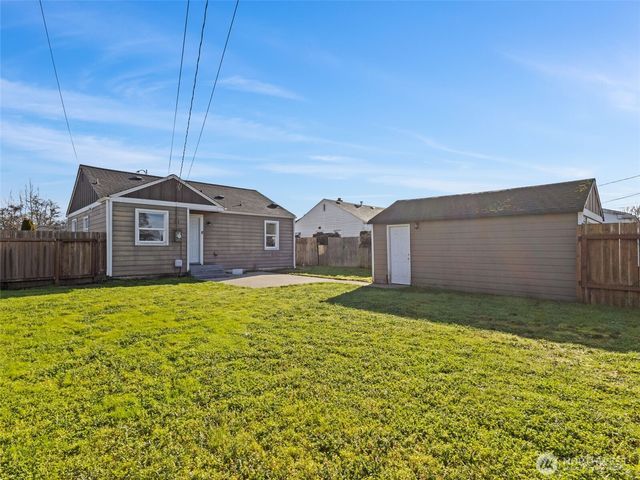 6802 S Oakes Street, Tacoma, WA 98409