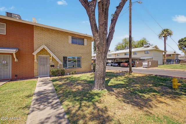 6536 N 43RD Avenue, Glendale, AZ 85301
