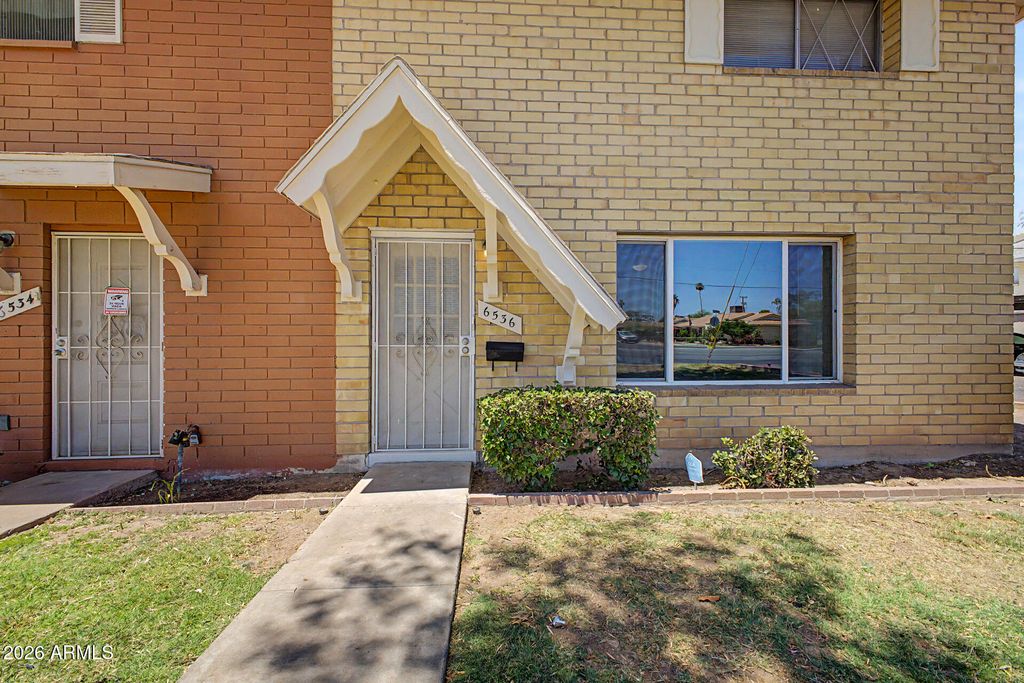 Image 12 of property listing at 6536 N 43RD Avenue, Glendale, AZ 85301