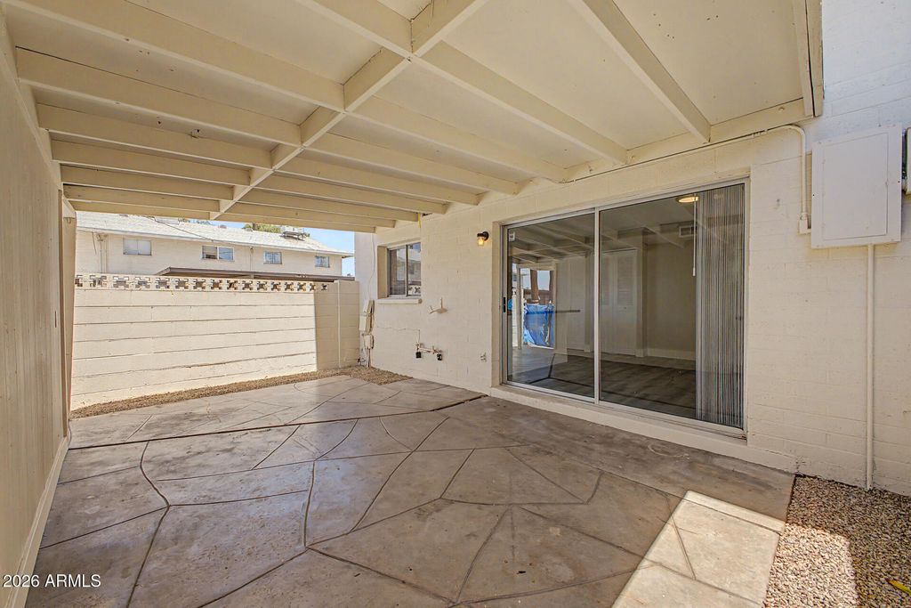 Image 32 of property listing at 6536 N 43RD Avenue, Glendale, AZ 85301