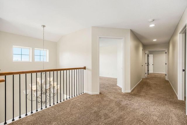 875 Clearview Drive, Lansing, KS 66043