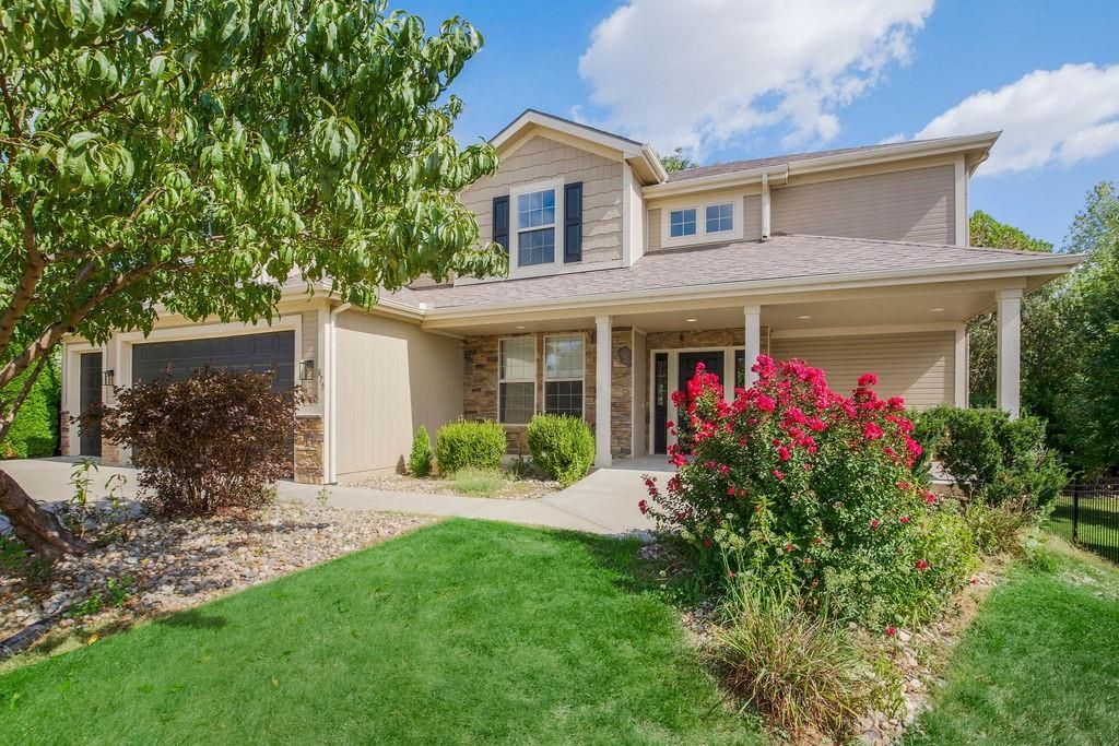 875 Clearview Drive, Lansing, KS 66043