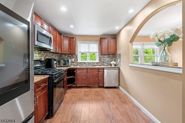 2313 Halsey St, Union Twp., NJ 07083